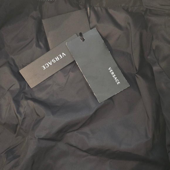 💋Versace Authentic Puffer Jacket *NEW - Picture 7 of 10